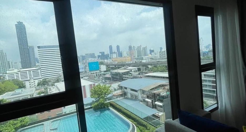 For rent 1 bed condo in Watthana, Bangkok
