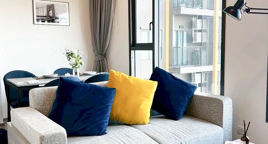 For rent 1 bed condo in Watthana, Bangkok