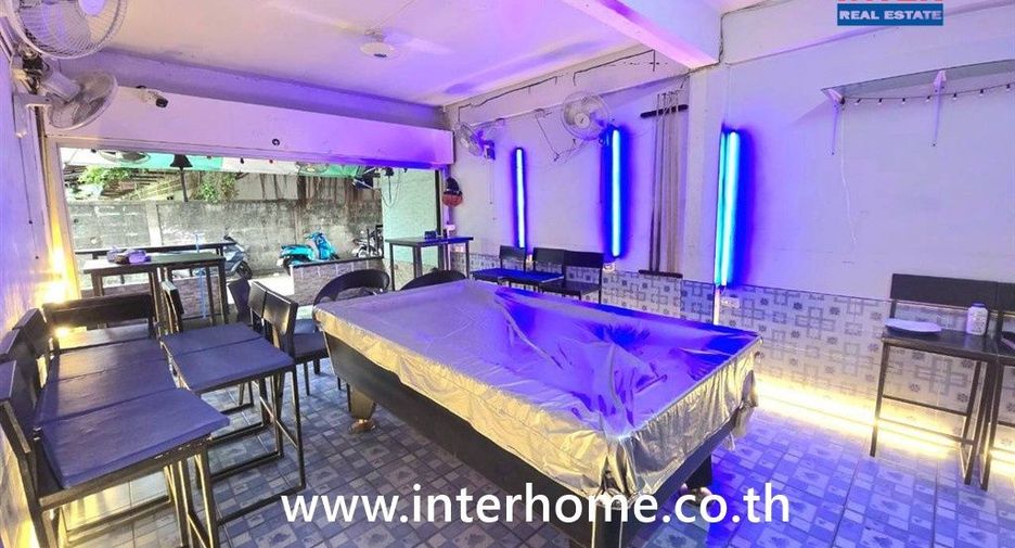 For sale 3 bedrooms retail Space in Bang Lamung, Chonburi