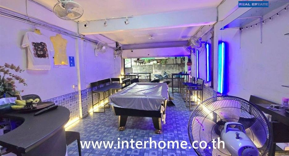 For sale 3 bedrooms retail Space in Bang Lamung, Chonburi