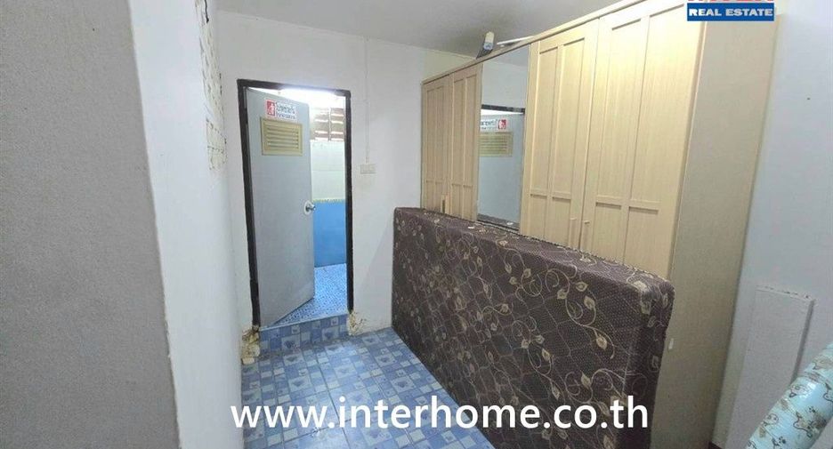 For sale 3 bedrooms retail Space in Bang Lamung, Chonburi