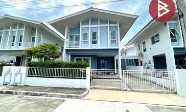 Casa adosada en venta de 3 habitaciones en Mueang Samut Sakhon, Samut Sakhon