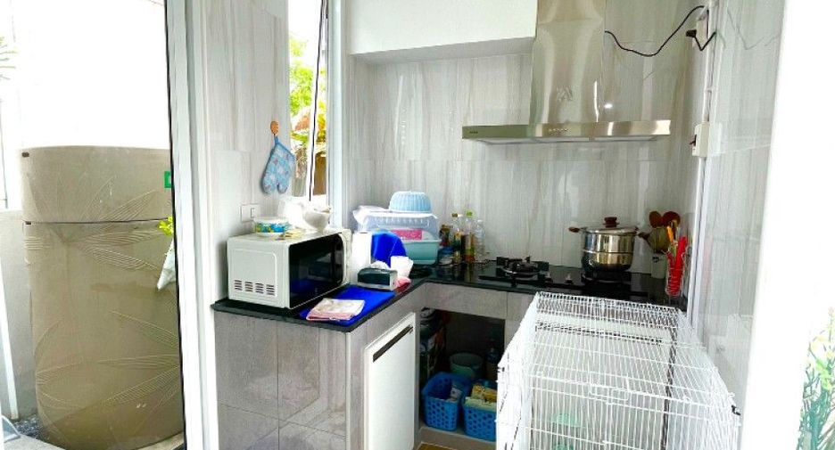 Casa adosada en venta de 3 habitaciones en Mueang Samut Sakhon, Samut Sakhon