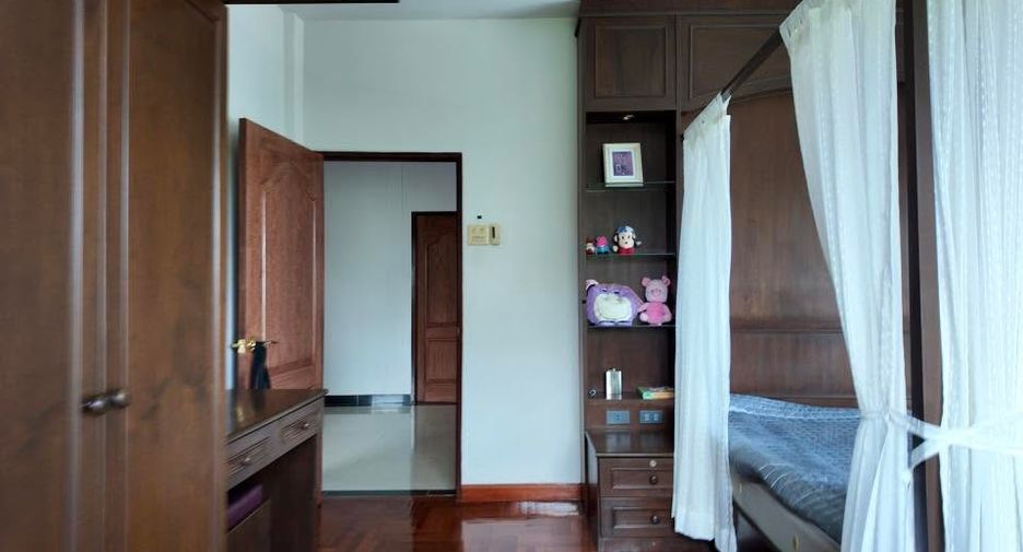Haus zum Kauf mit 4 Zimmer in Jomtien, Pattaya