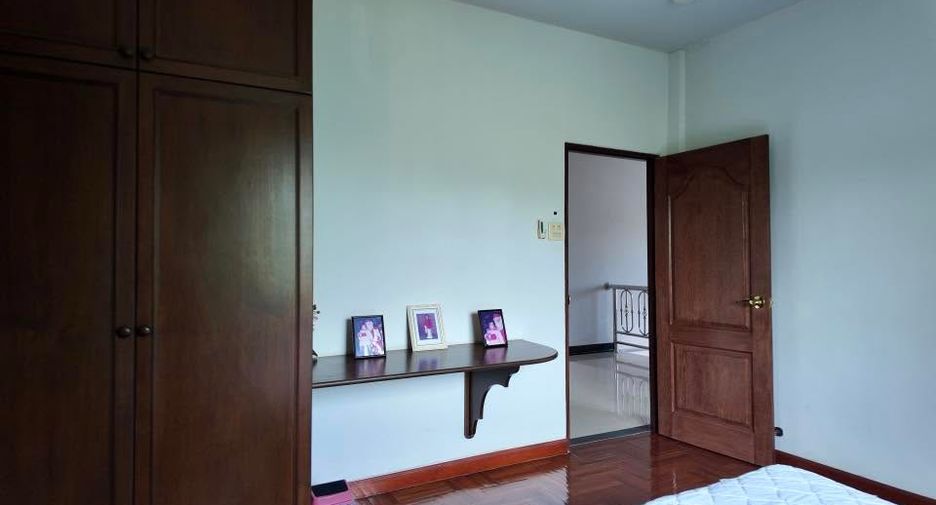 Haus zum Kauf mit 4 Zimmer in Jomtien, Pattaya