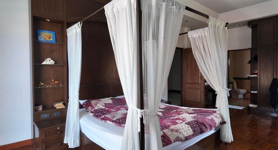 Haus zum Kauf mit 4 Zimmer in Jomtien, Pattaya