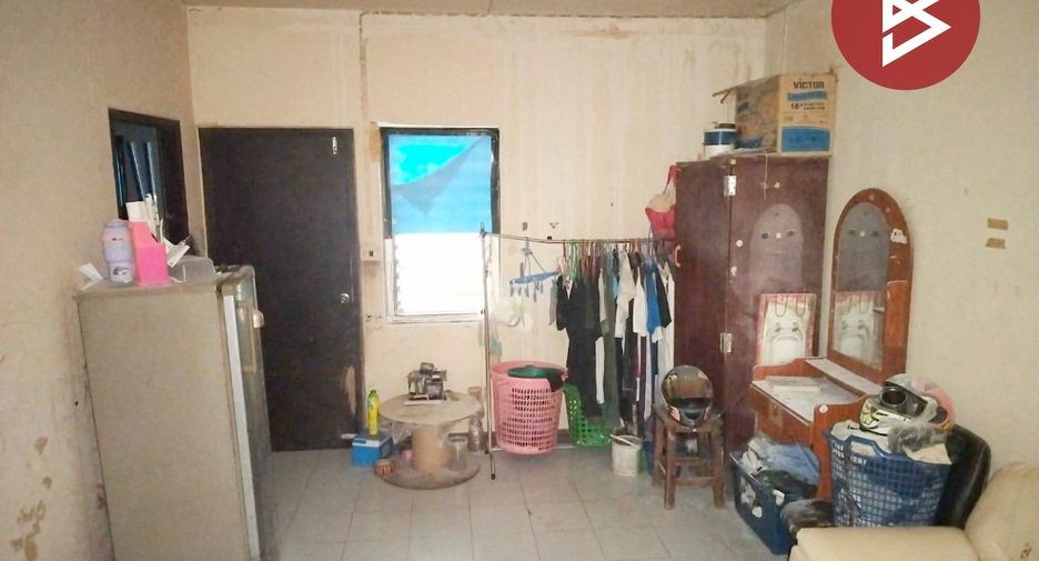 For sale 1 bed condo in Mueang Samut Prakan, Samut Prakan