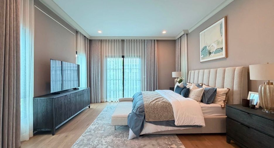For rent 5 bedrooms house in Saphan Sung, Bangkok