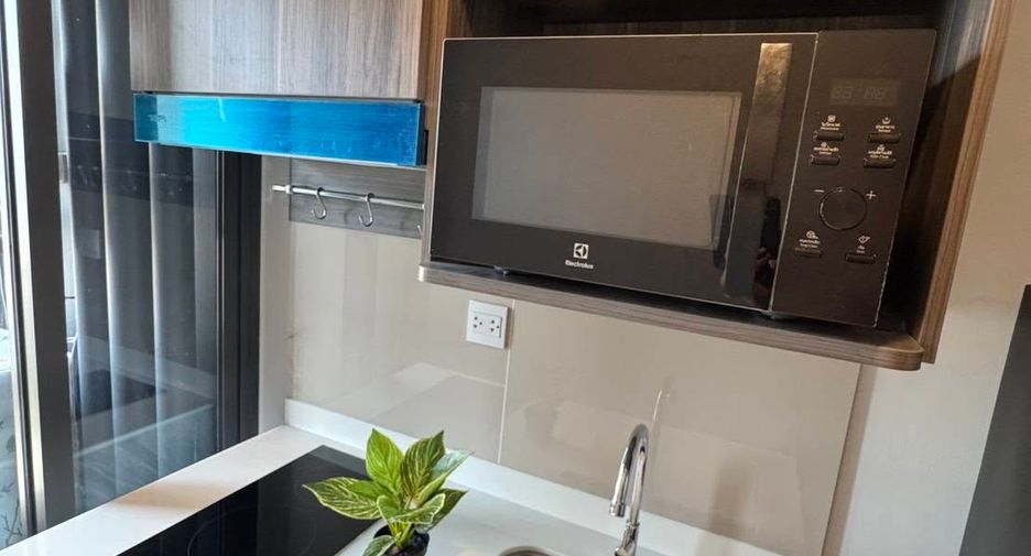 For rent 1 bed condo in Phra Khanong, Bangkok