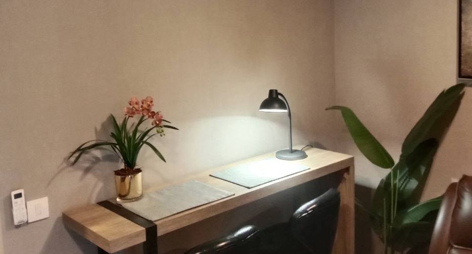 For rent 1 bed condo in Phra Khanong, Bangkok