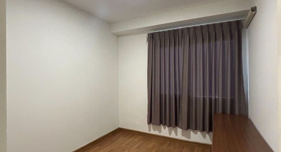 Casa adosada en venta de 3 habitaciones en Mueang Samut Sakhon, Samut Sakhon