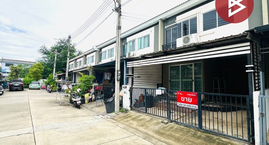 For sale 3 bedrooms townhouse in Mueang Samut Sakhon, Samut Sakhon