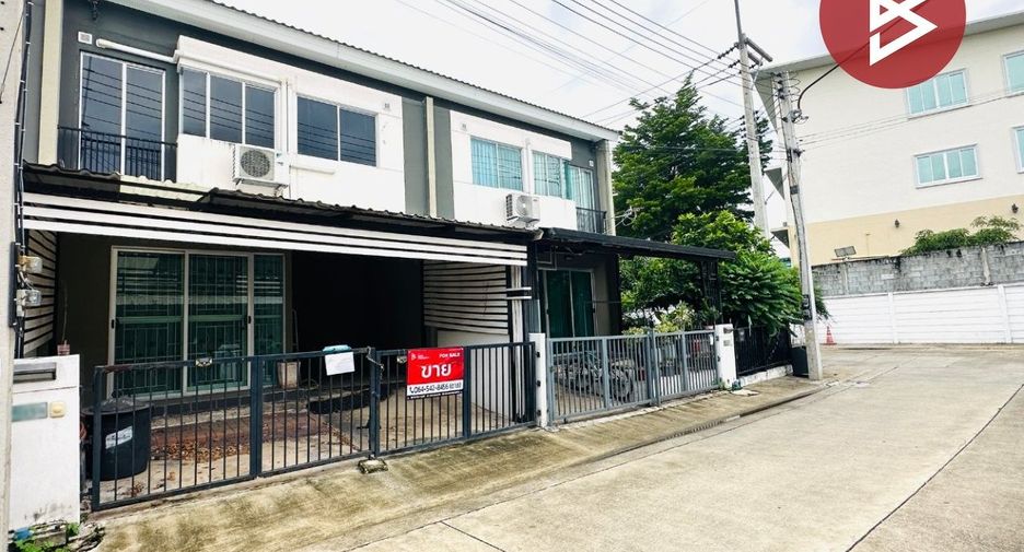 For sale 3 bedrooms townhouse in Mueang Samut Sakhon, Samut Sakhon