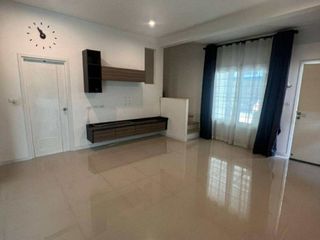 For sale 3 bedrooms house in Bang Sao Thong, Samut Prakan