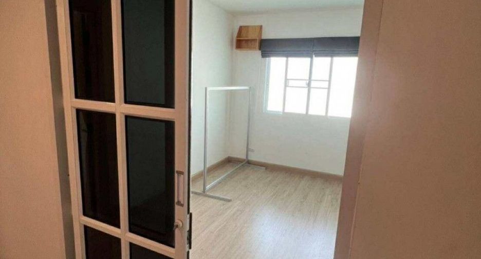 À vendre 3 chambres maison à Bang Sao Thong, Samut Prakan