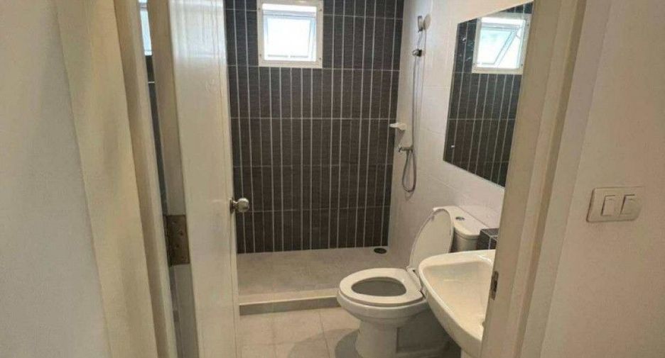 À vendre 3 chambres maison à Bang Sao Thong, Samut Prakan