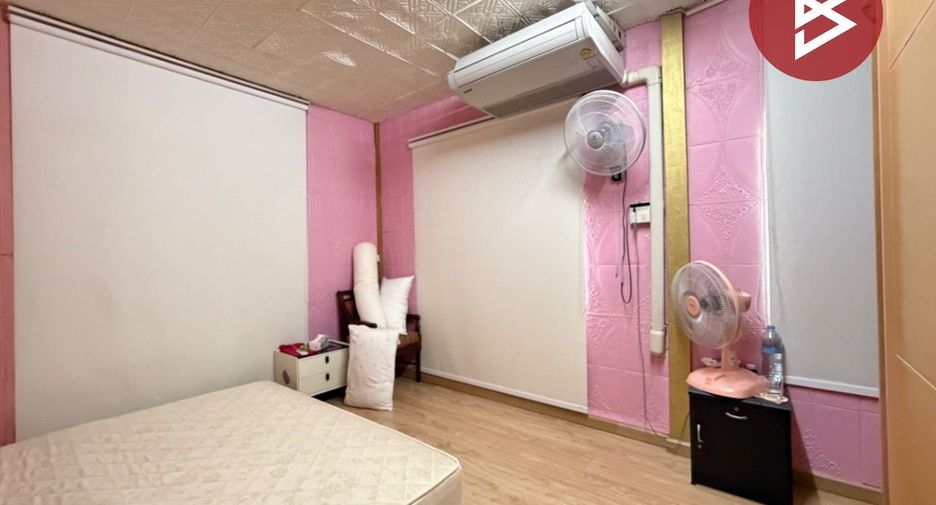 For sale 3 ベッドルーム house in Khlong Sam Wa, Bangkok