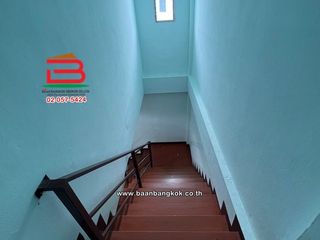 Casa adosada en venta de 2 habitaciones en Lat Lum Kaeo, Pathum Thani