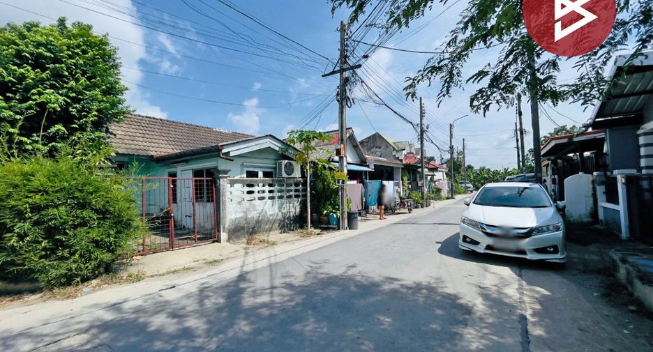 For sale 2 bedrooms townhouse in Prawet, Bangkok