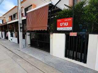 Casa adosada en venta de 2 habitaciones en Mueang Samut Sakhon, Samut Sakhon