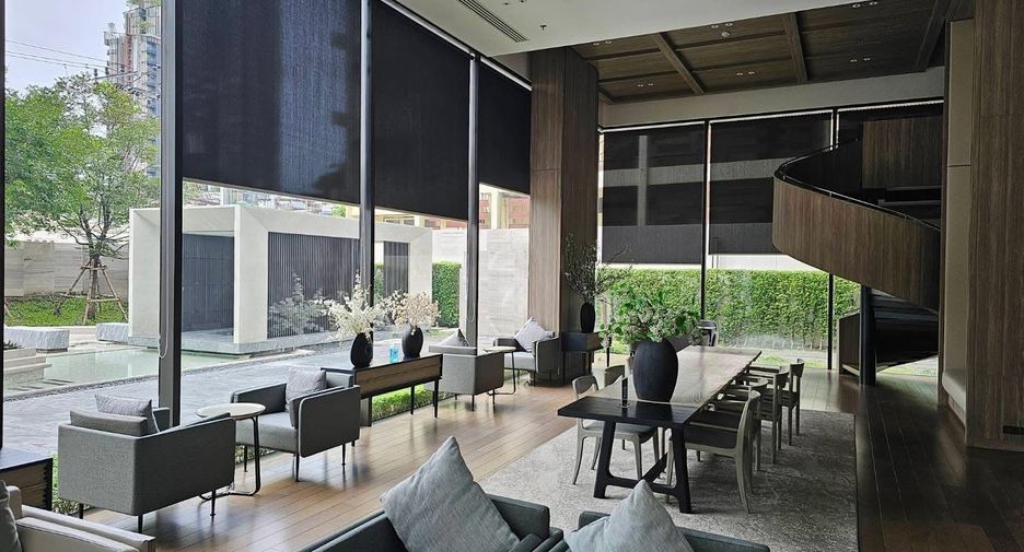 For rent 2 bedrooms condo in Watthana, Bangkok