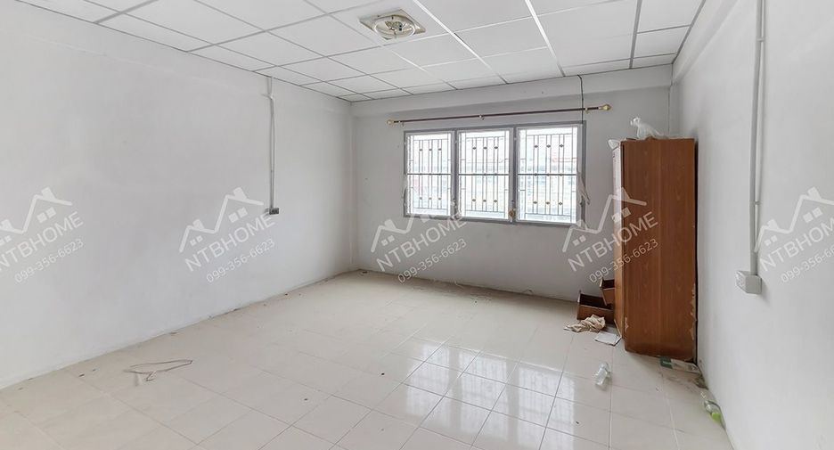 Gewerbefläche zur Miete und zum Kauf mit 3 Zimmer in Bang Bua Thong, Nonthaburi
