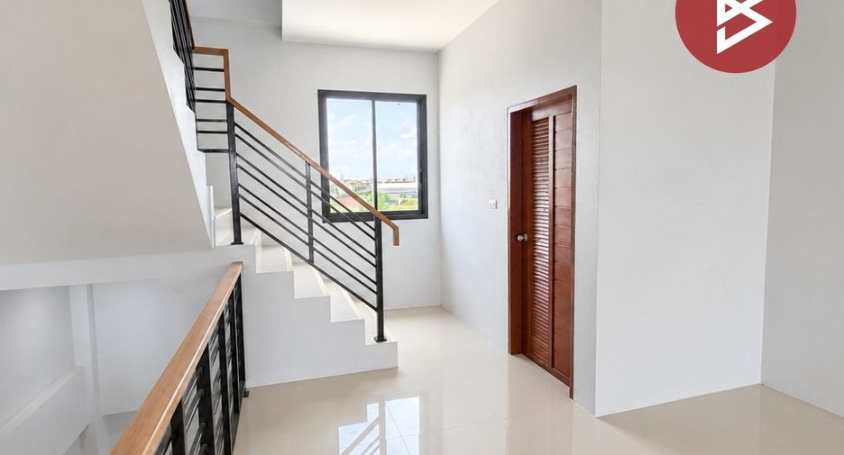 À vendre 3 chambres local commercial à Mueang Nakhon Pathom, Nakhon Pathom