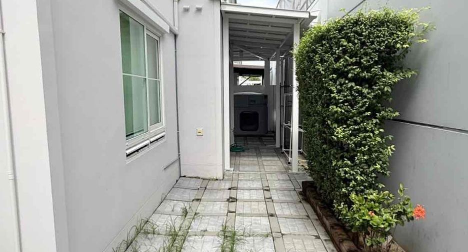 Haus zur Miete mit 3 Zimmer in Bang Phli, Samut Prakan
