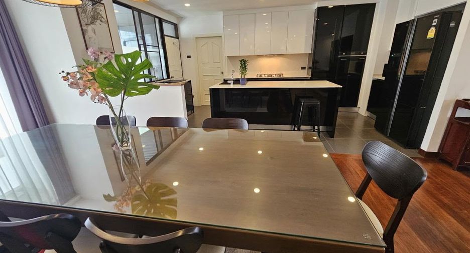For rent 3 ベッドルーム condo in Watthana, Bangkok