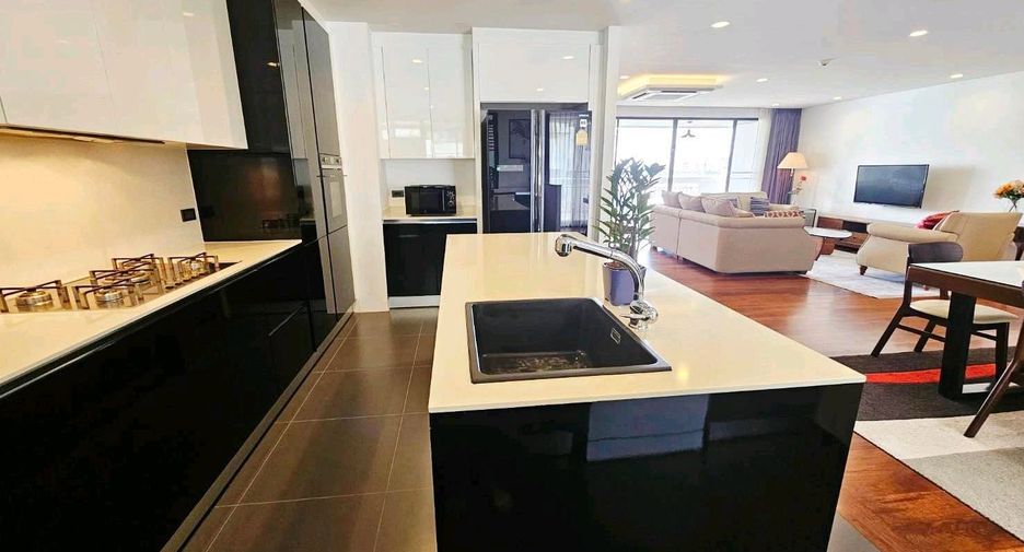 For rent 3 ベッドルーム condo in Watthana, Bangkok