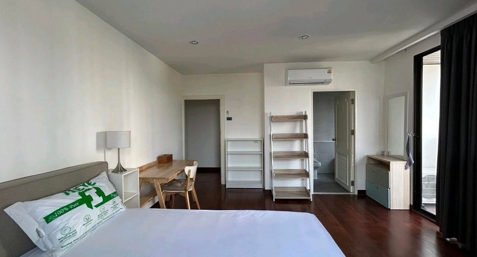 For rent 3 ベッドルーム condo in Watthana, Bangkok