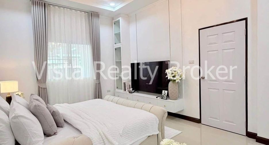 For sale 4 bedrooms house in Bang Lamung, Chonburi