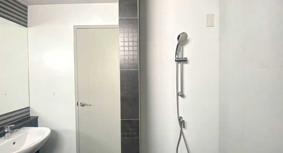 Reihenhaus zur Miete mit 3 Zimmer in Hang Dong, Chiang Mai
