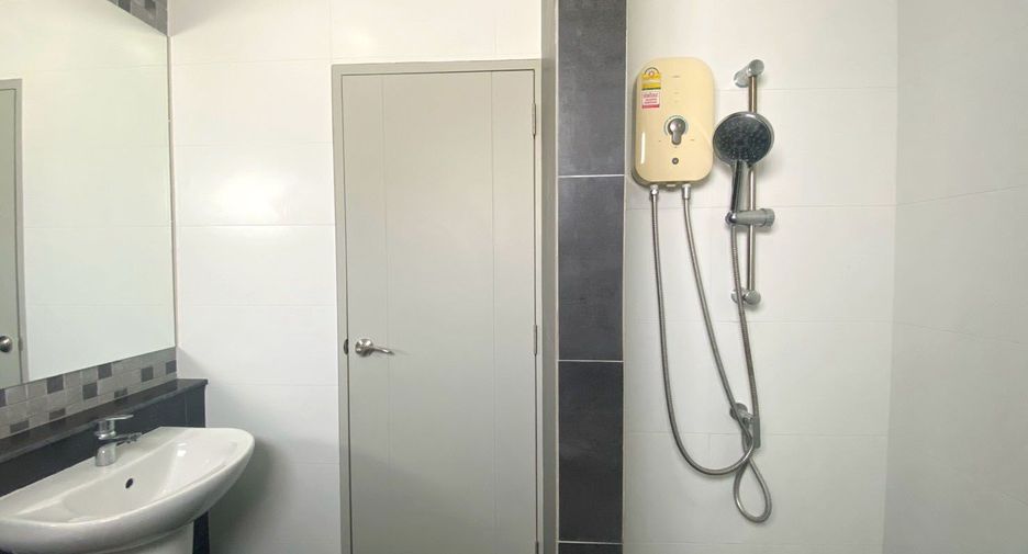 Reihenhaus zur Miete mit 3 Zimmer in Hang Dong, Chiang Mai