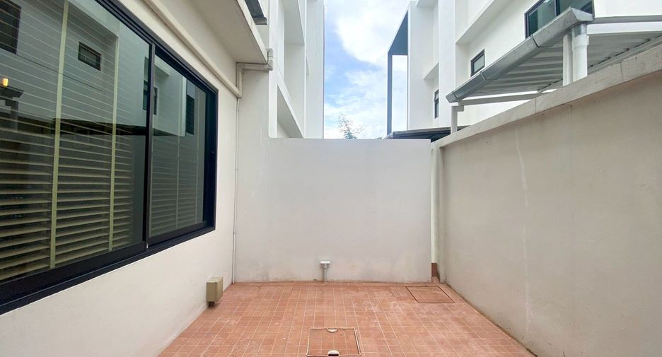 Reihenhaus zur Miete mit 3 Zimmer in Hang Dong, Chiang Mai