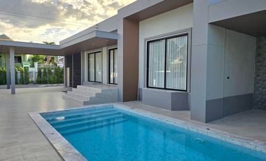 For sale 4 bedrooms villa in Bang Lamung, Chonburi