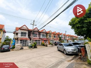 À vendre 3 chambres maison de ville à Lat Krabang, Bangkok