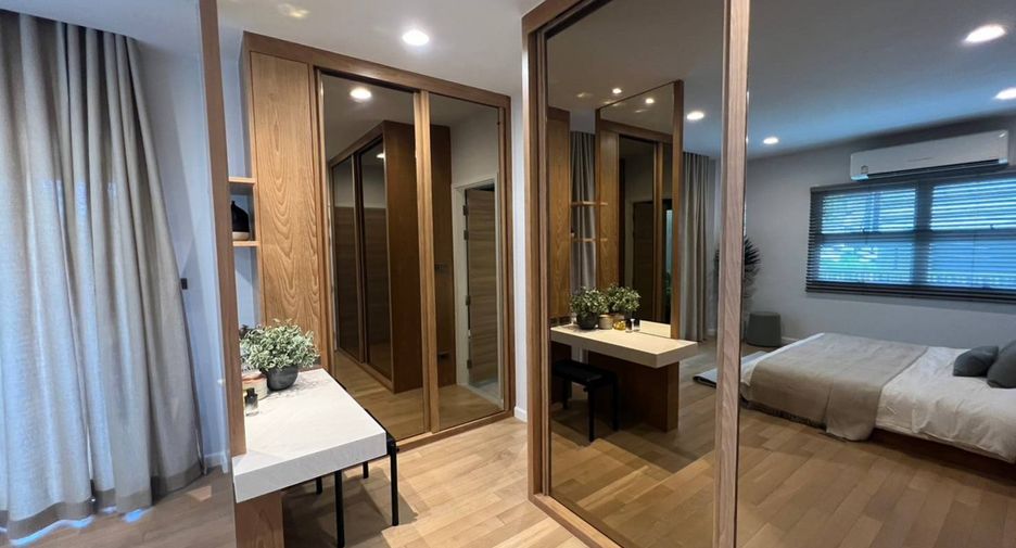 ให้เช่า 4 ห้องนอน บ้านเดี่ยว ใน บางกะปิ, กรุงเทพฯ