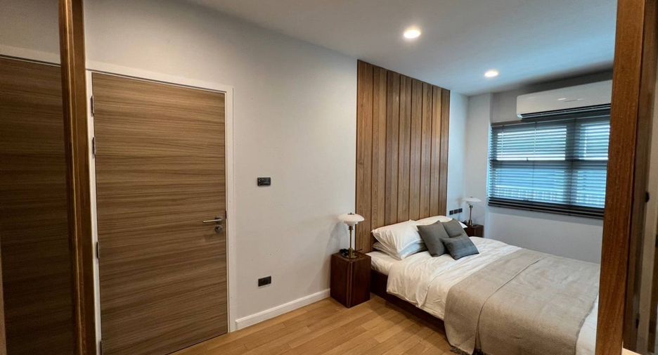 ให้เช่า 4 ห้องนอน บ้านเดี่ยว ใน บางกะปิ, กรุงเทพฯ