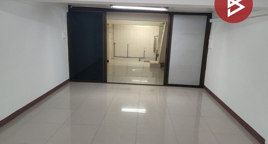 ขาย 3 ห้องนอน พื้นที่ค้าปลีก ใน วังทองหลาง, กรุงเทพฯ