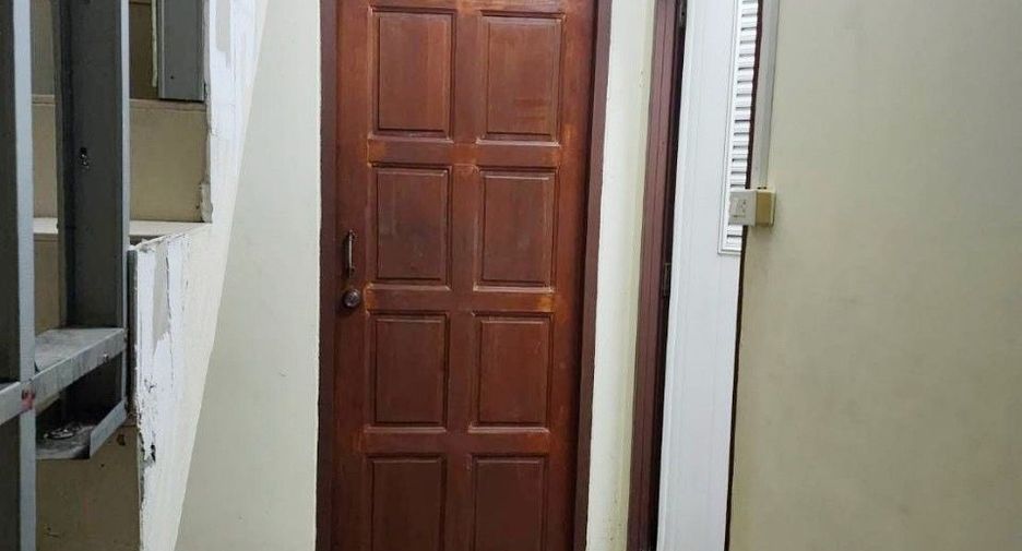 ขาย 3 ห้องนอน พื้นที่ค้าปลีก ใน วังทองหลาง, กรุงเทพฯ