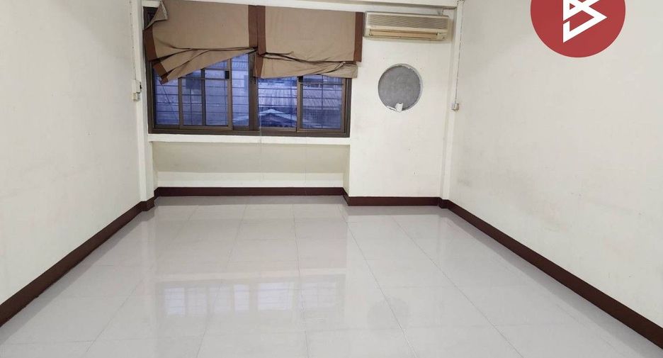 ขาย 3 ห้องนอน พื้นที่ค้าปลีก ใน วังทองหลาง, กรุงเทพฯ