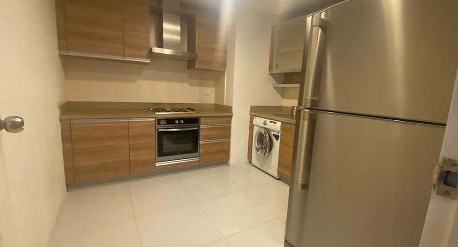 For rent 2 ベッドルーム condo in Watthana, Bangkok