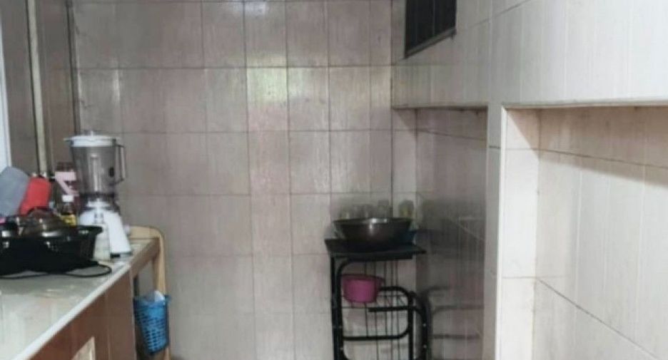 Продажа 2 спальни таунхаус в Phan Thong, Чонбури