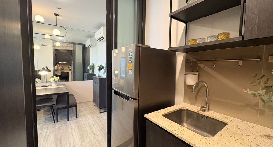 For rent 1 bed condo in Huai Khwang, Bangkok