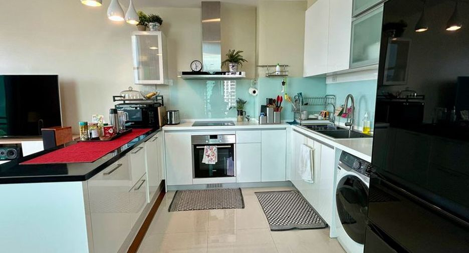 Wohnung zur Miete und zum Kauf mit 3 Zimmer in Khlong Toei, Bangkok