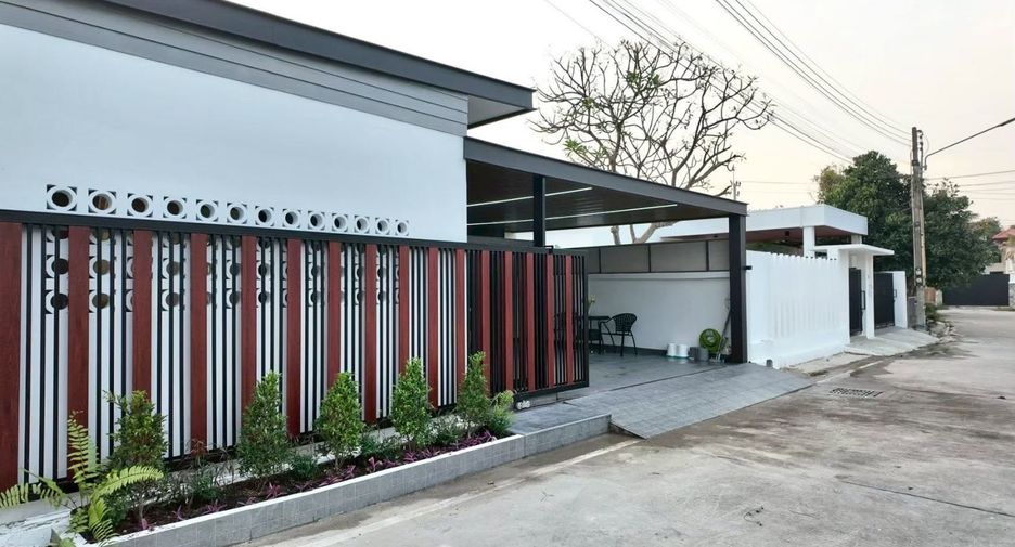 For sale 3 ベッドルーム house in Bang Lamung, Chonburi