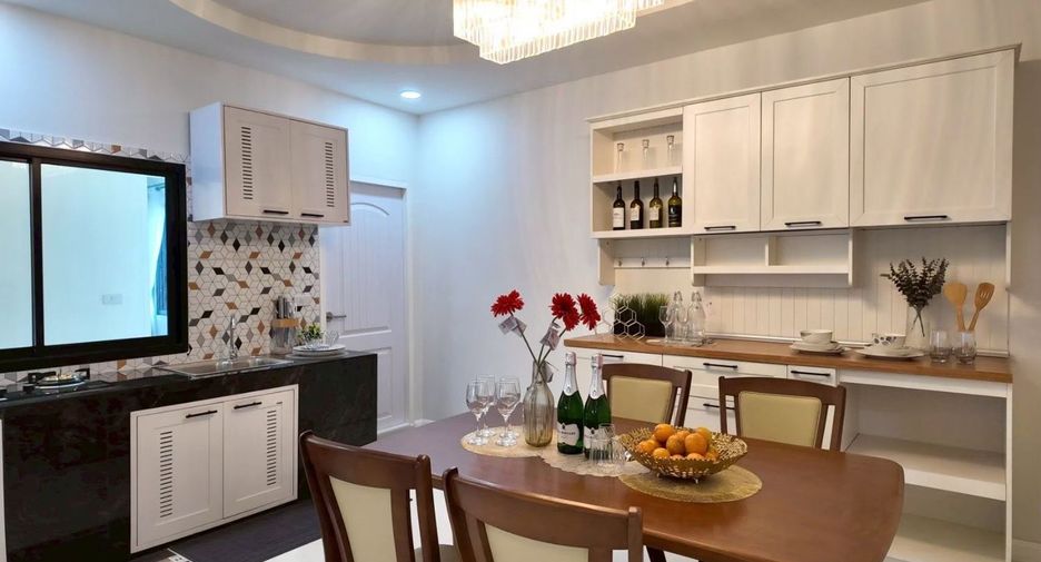 For sale 3 ベッドルーム house in Bang Lamung, Chonburi