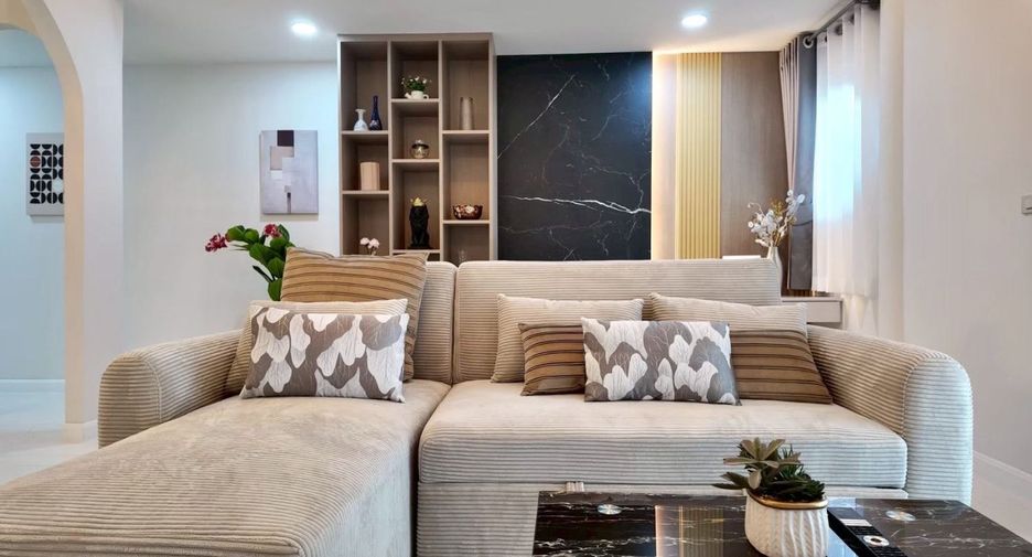 For sale 3 ベッドルーム house in Bang Lamung, Chonburi