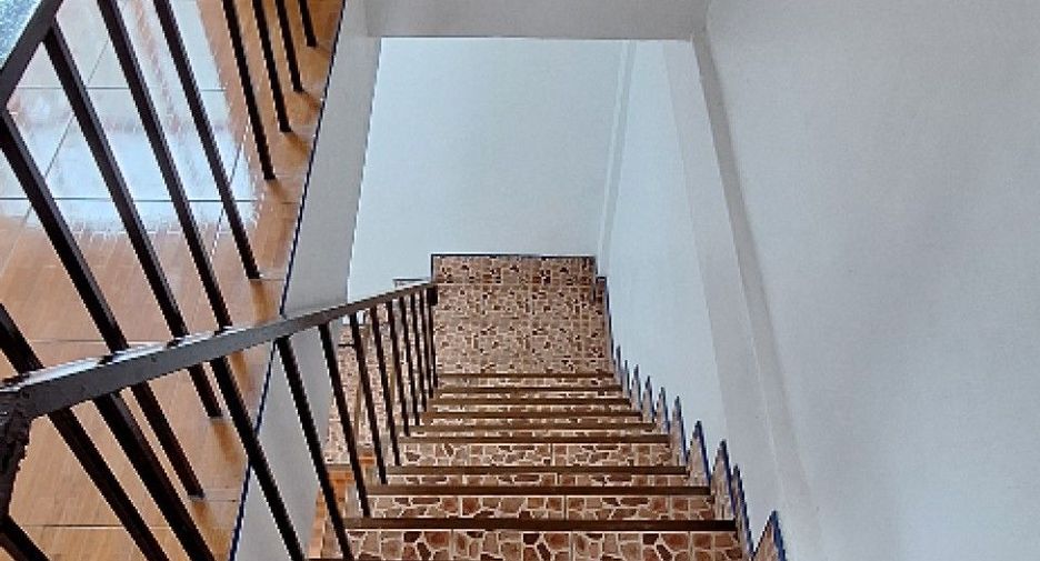 Gewerbefläche zur Miete und zum Kauf mit 1 Zimmer in Mueang Nakhon Si Thammarat, Nakhon Si Thammarat